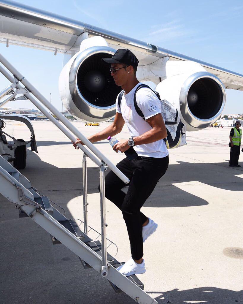 Cristiano Ronaldo 'STUCK' in Madeira as £30million private jet is unable to  leave Madrid and take him back to Juventus – The US Sun | The US Sun