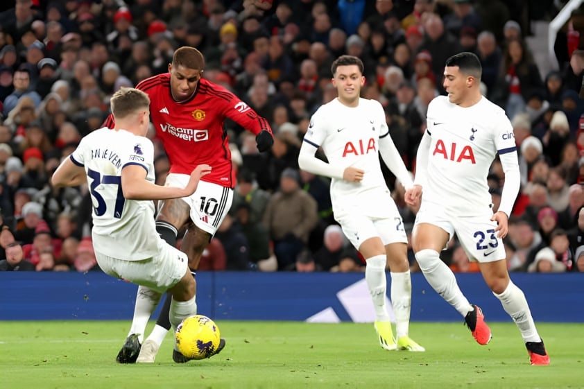 Chasing with Tottenham, MU promoted to Premier League 390470