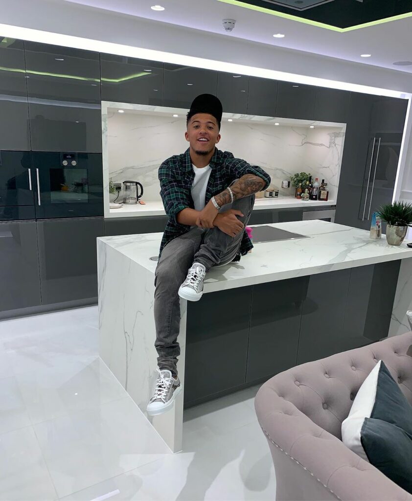 Where does Jadon Sancho Live? | Jadon Sancho House | Photos -  livebeyondsports