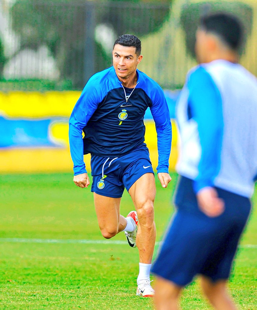 TCR. on X: " Cristiano Ronaldo training today.   https://t.co/ZRTvOpdk15" / X