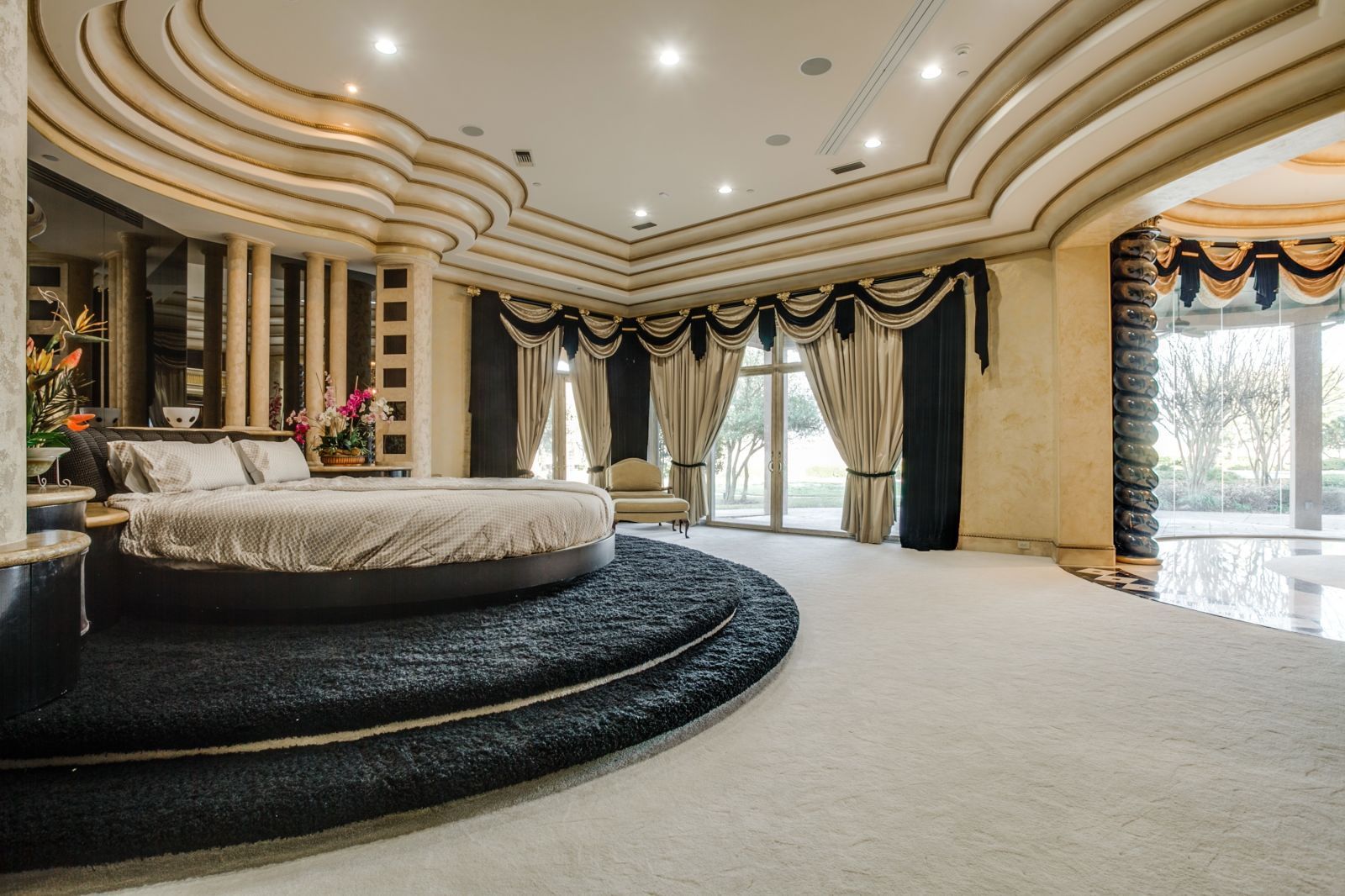 There's a Football Field Inside This Texas Mansion | Luxury bedroom master,  Luxurious bedrooms, Mansion bedroom