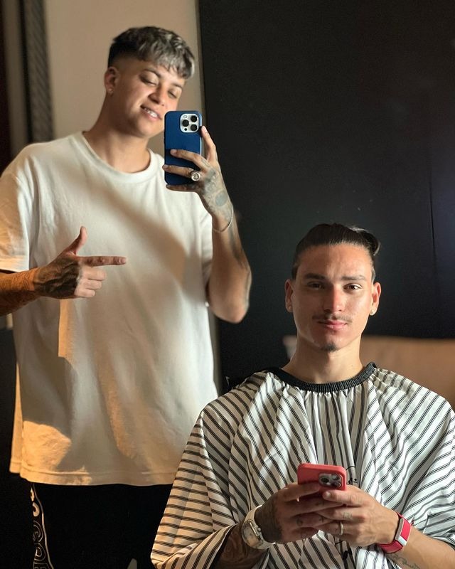 Darwin Nunez, Mac Allister, and Luis Diaz Unveil Trendy Haircuts Ahead of Intense Preparations for Manchester City Match”