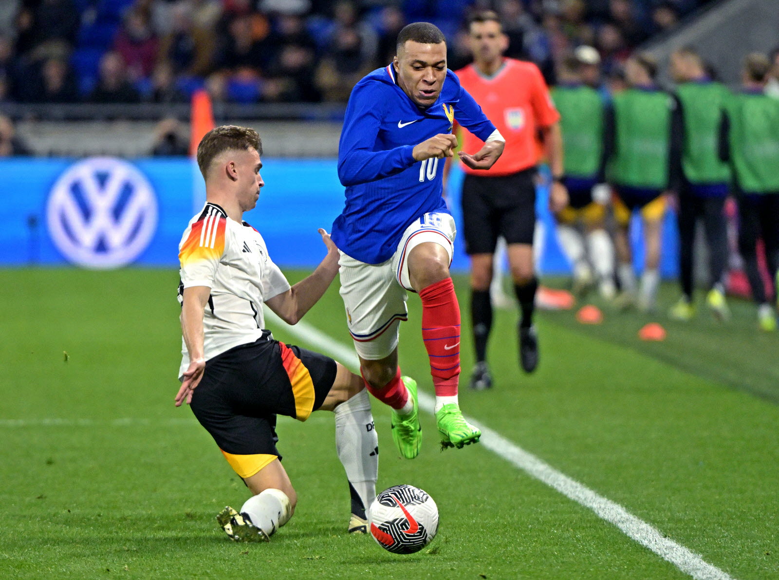 Football. France-Allemagne : Kylian Mbappé, capitaine abandonné