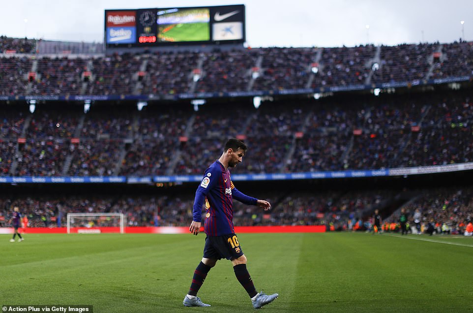 Lionel Messi sigue siendo el rey del Barcelona, ​​adorado por 100.000 aficionados en el Camp Nou en cada partido y millones más en todo el mundo.