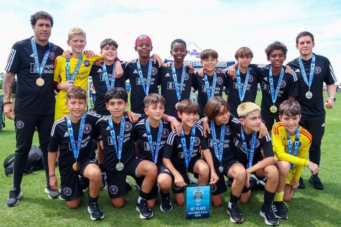Sons of Inter Miami stars Thiago Messi and Benjamín Suárez win the Easter International Cup.
