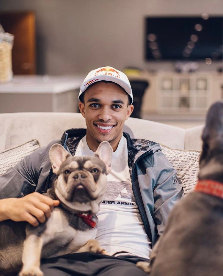 Footballers with animals on X: "Trent Alexander-Arnold ...