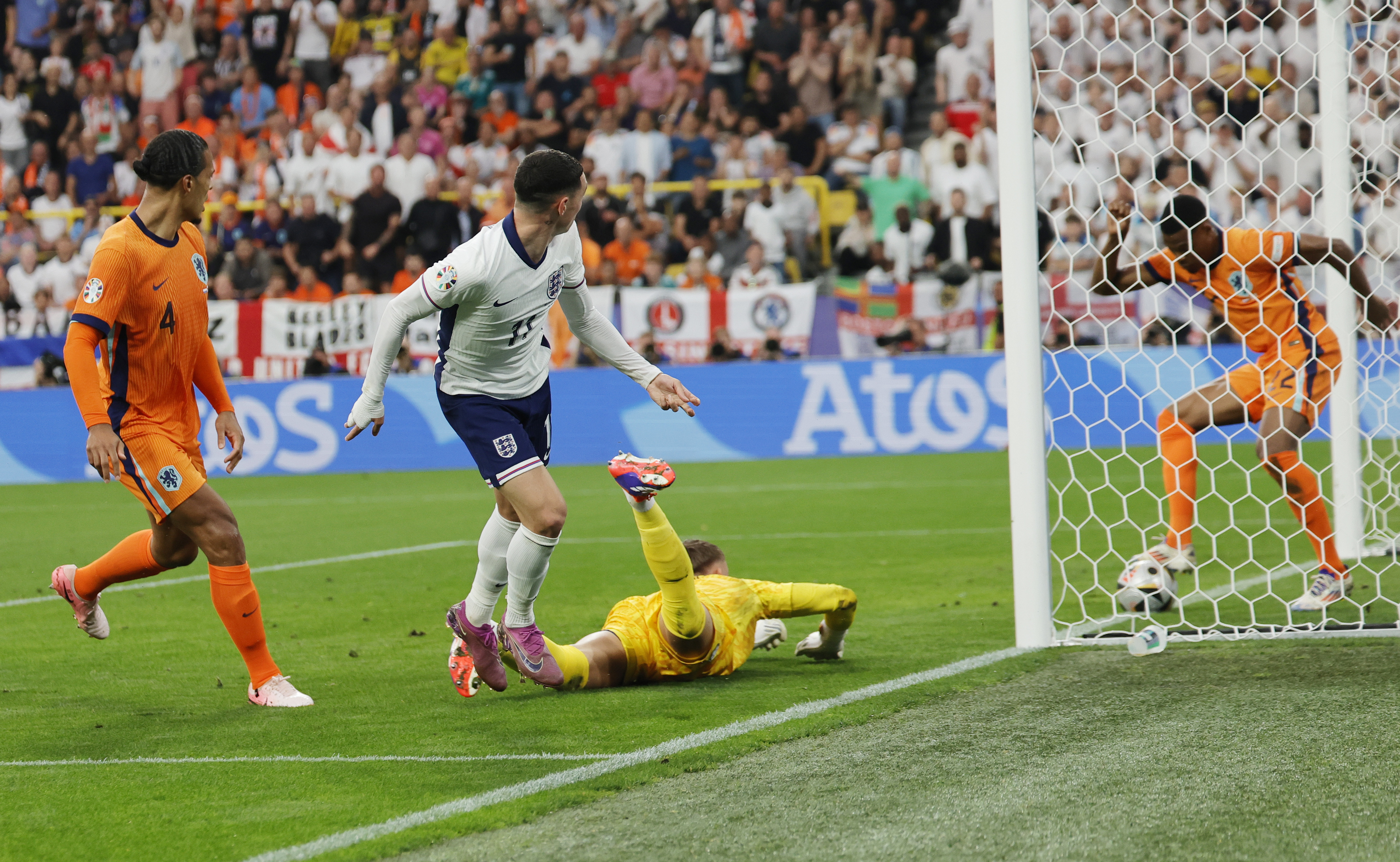 Dumfries cleared Phil Foden's effort off the line with keeper Bart Verbruggen beaten