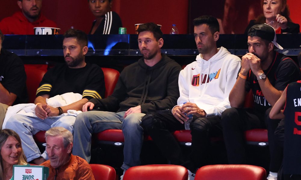 Messi, Suarez attend Miami Heat NBA playoff game